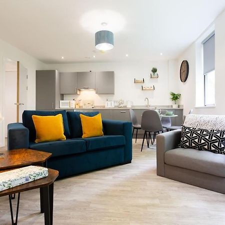 Polly'S Place Apartment Taunton & Free Off Road Parking & Wifi Luaran gambar