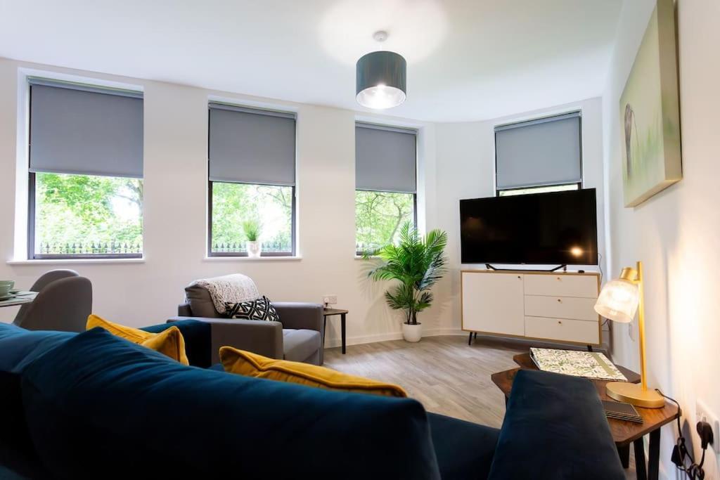 Polly'S Place Apartment Taunton & Free Off Road Parking & Wifi Luaran gambar