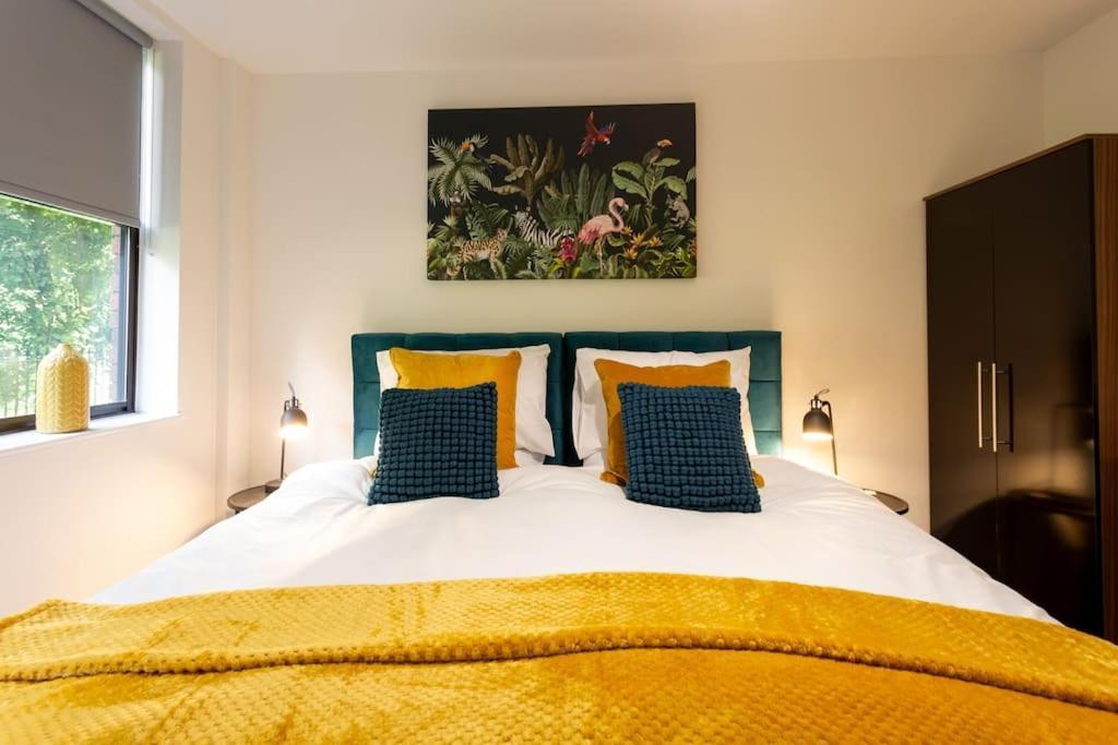 Polly'S Place Apartment Taunton & Free Off Road Parking & Wifi Luaran gambar